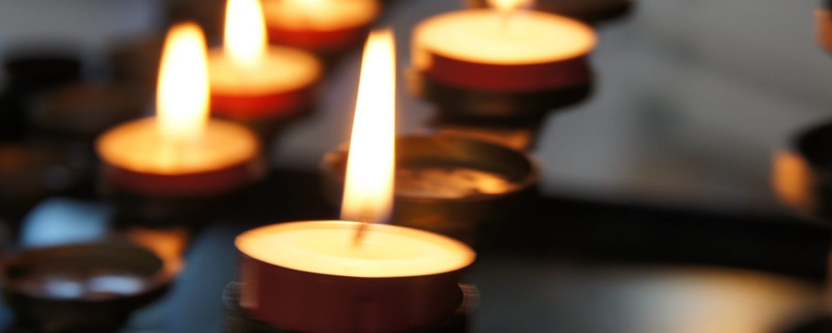 Bild von Teelichtern
