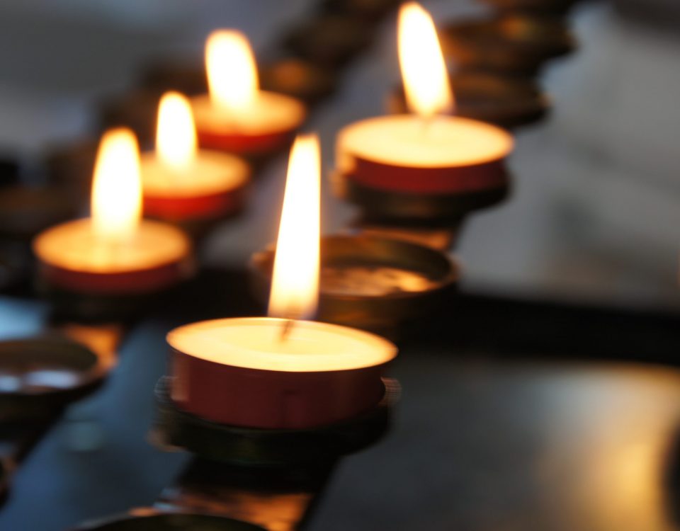 Bild von Teelichtern